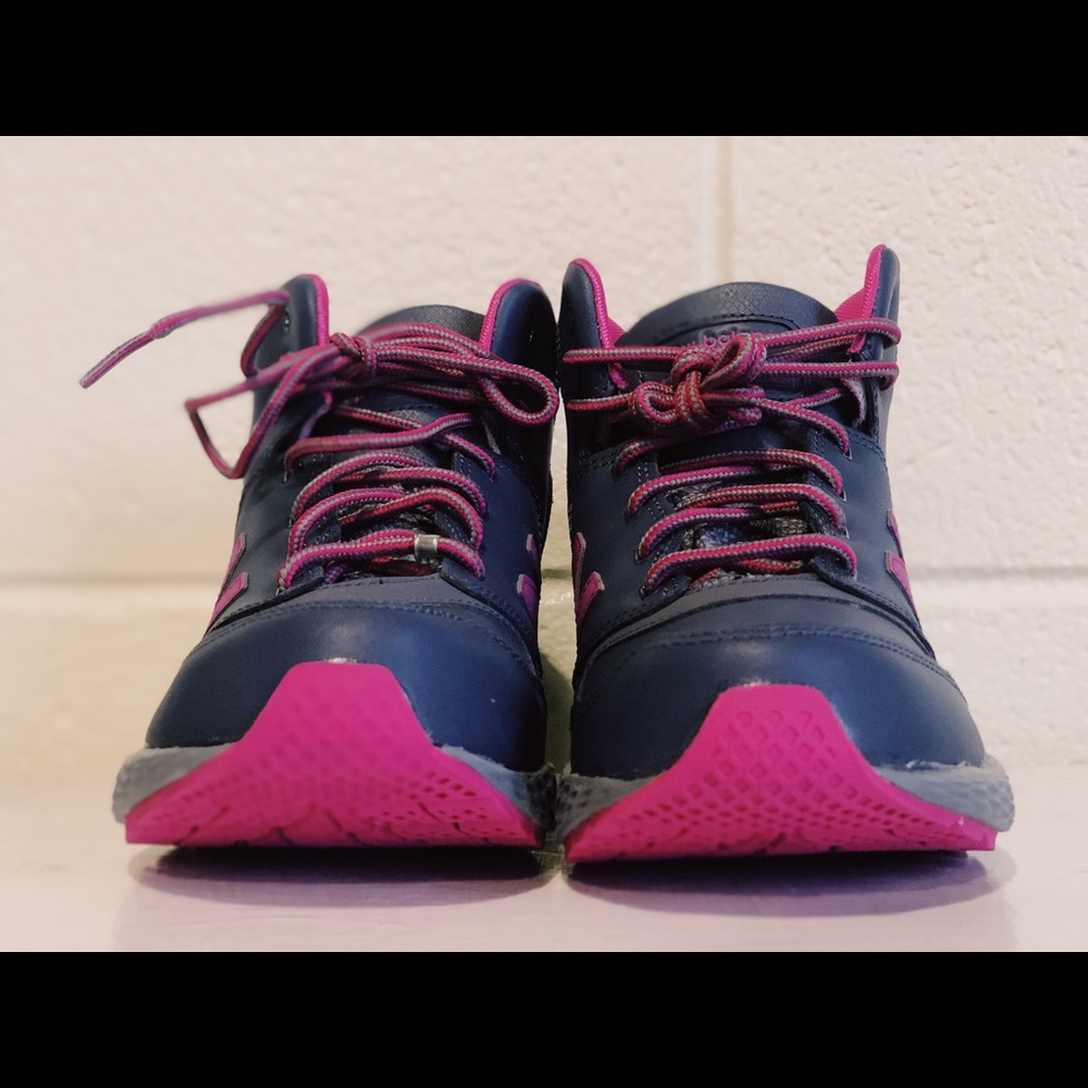 New Balance - Picture 3 of 3